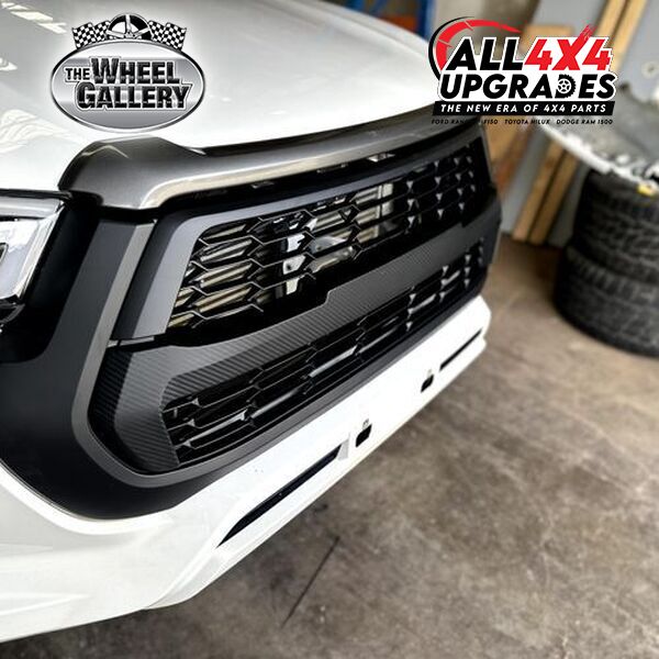 NEW STOCK!!! Toyota Hilux Carbon fibre grille 2021-24